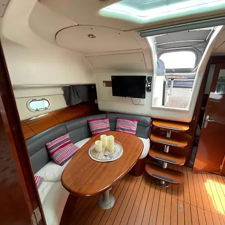 Hotel en barco Un De Rêve Sur Un Bateau - Boat Paradise *